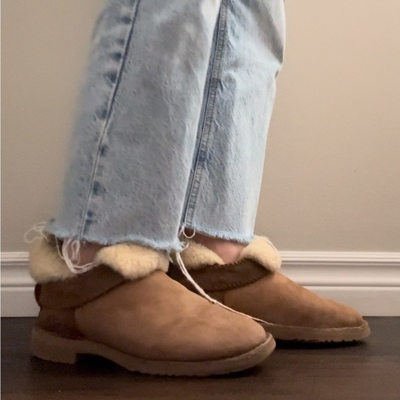 UGG Mckay Winter Boot for Women - Brown, Size  8 - Picture 4 of 16